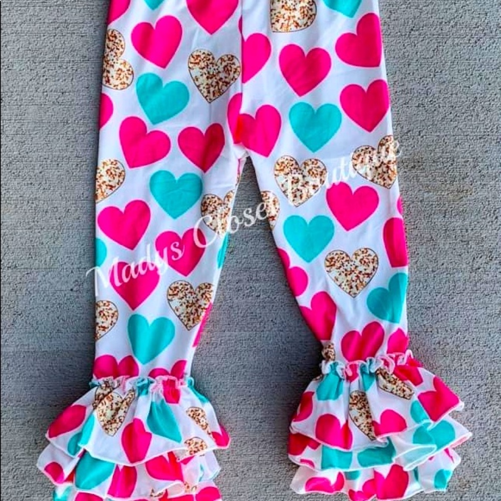 Glitter heart ruffle leggings